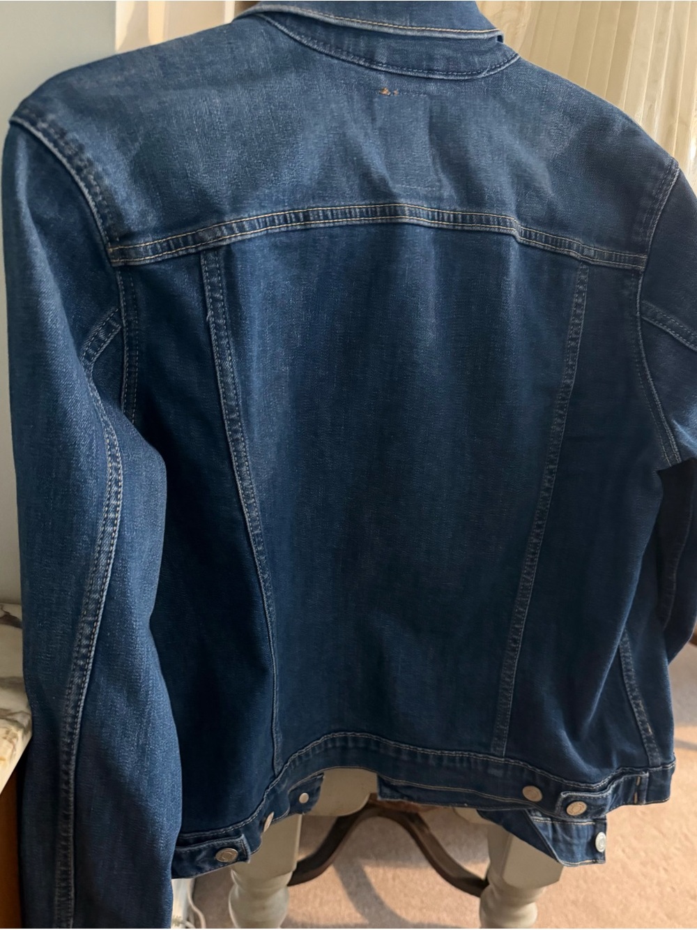 GAP Women’s Dark Blue Denim Jacket EUC size Large in Medium Dark Denim - Picture 7 of 7